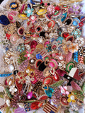 20 pcs lot. Assorted styles brooches,boutique style,retro style, hair clips, and so much more.