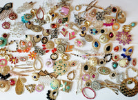 Best seller! 20 pieces bundle of brooches,pendants,hair pins