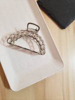 Modern Metal Fashion Hair Claws Hair Clips 2 Colors To Choose From