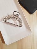 Modern Metal Fashion Hair Claws Hair Clips 2 Colors To Choose From